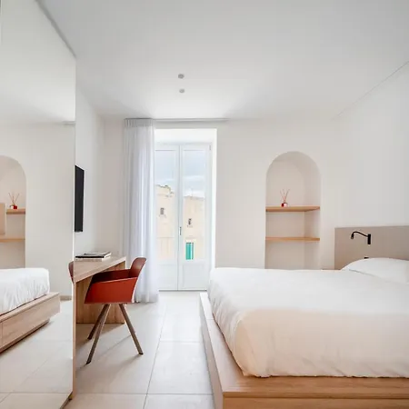 Porta San Biagio - & 3*
